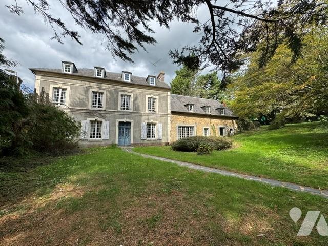 Maison 12 pièces 274 m² · à Cambremer · 274 m² · 350 000 €