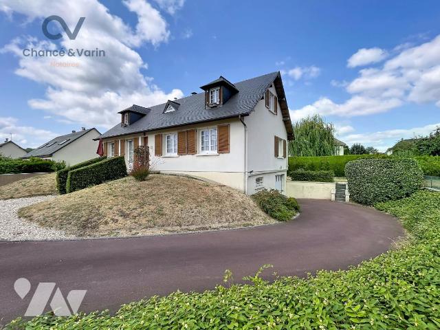Maison 7 pièces 128 m² · à Ouilly-le-Vicomte · 128 m² · 245 000 €