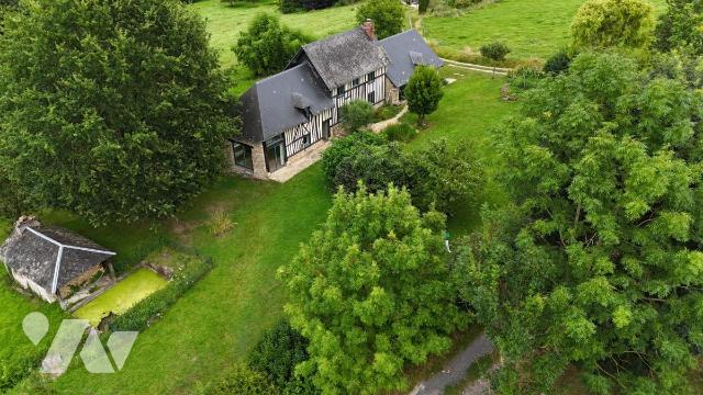 Maison 10 pièces 204 m² · à Cambremer · 204 m² · 455 000 €