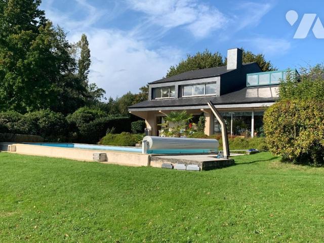Maison 7 pièces 205 m² · à Lisieux · 205 m² · 400 000 €