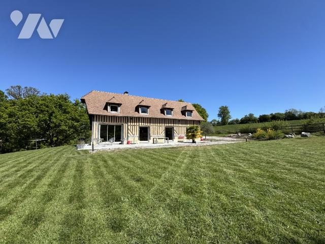 Maison 145 m² · à Saint-Martin-de-la-Lieue · 145 m² · 700 000 €