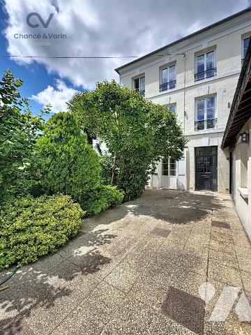 Maison 5 pièces 120 m² · à Lisieux · 120 m² · 285 000 €