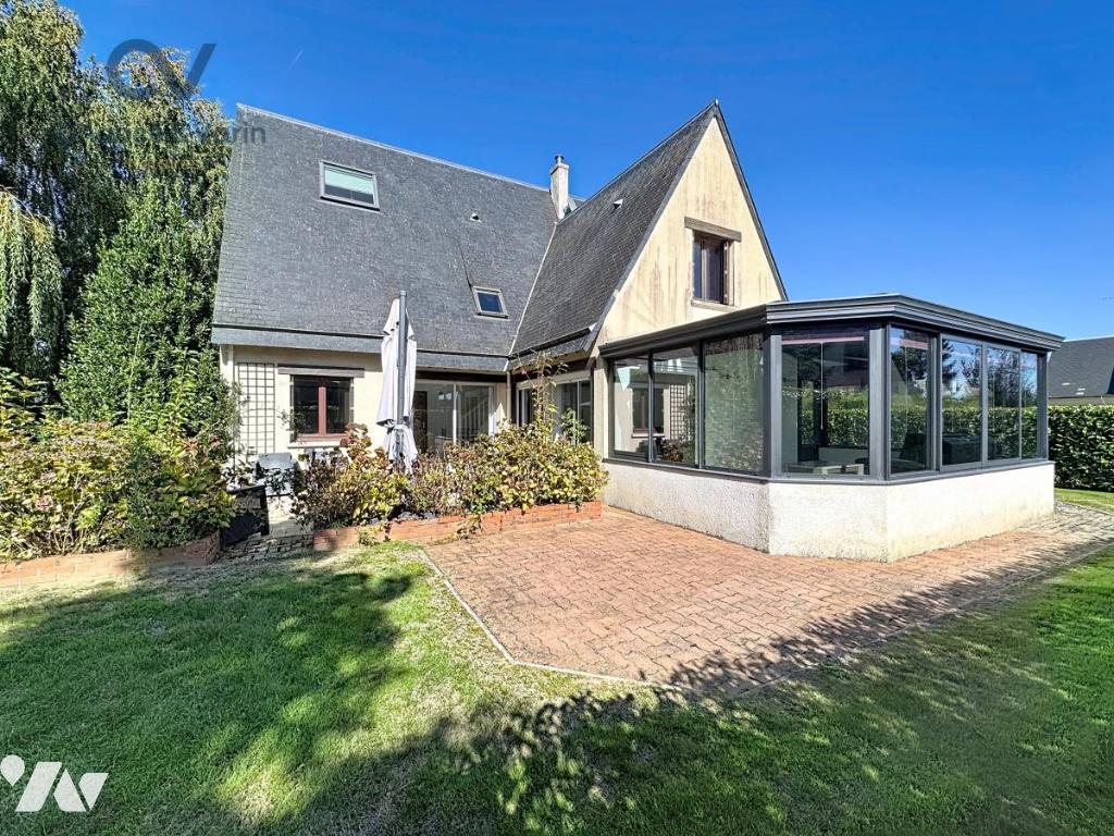 Maison 7 pièces 165 m² · à Saint-Gatien-des-Bois · 165 m² · 410 000 €