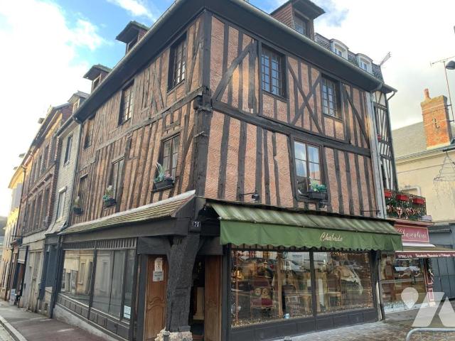 Immeuble 159 m² · à Orbec · 159 m² · 98 000 €