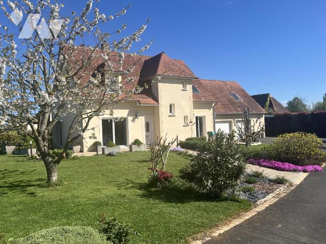 Maison 162 m² · à Saint-Ouen-du-Mesnil-Oger · 162 m² · 500 000 €