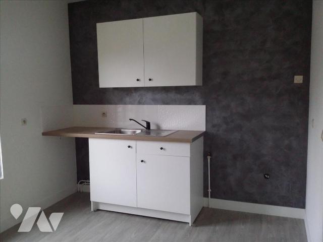 Appartement 84 m² · à Livarot-Pays-d'Auge · 84 m² · 554 €