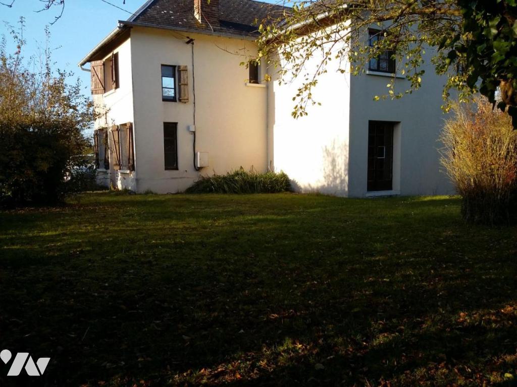 Maison 5 pièces 136 m² · à La Vespière-Friardel · 136 m² · 776 €/mois