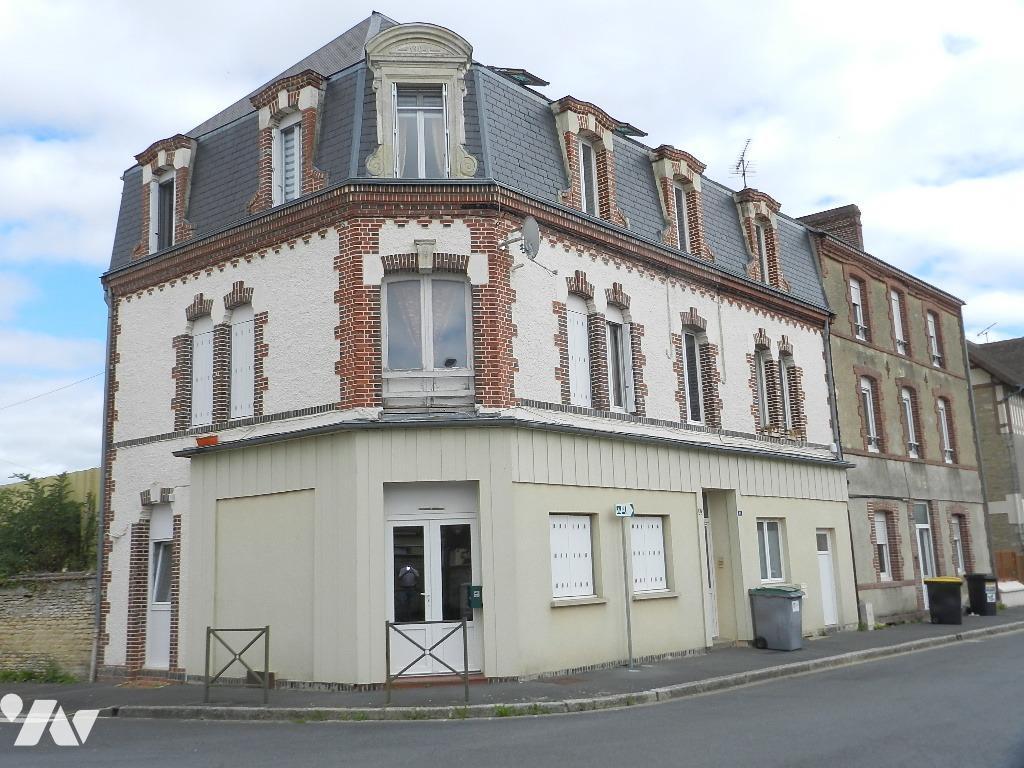 Maison 7 pièces 237 m² · à Saint-Pierre-en-Auge · 237 m² · 300 000 €