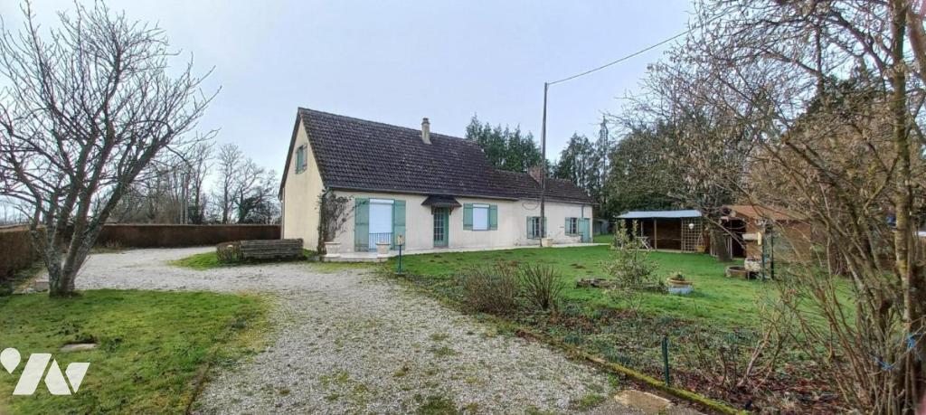 Maison 6 pièces 104 m² · à Vimoutiers · 104 m² · 140 000 €