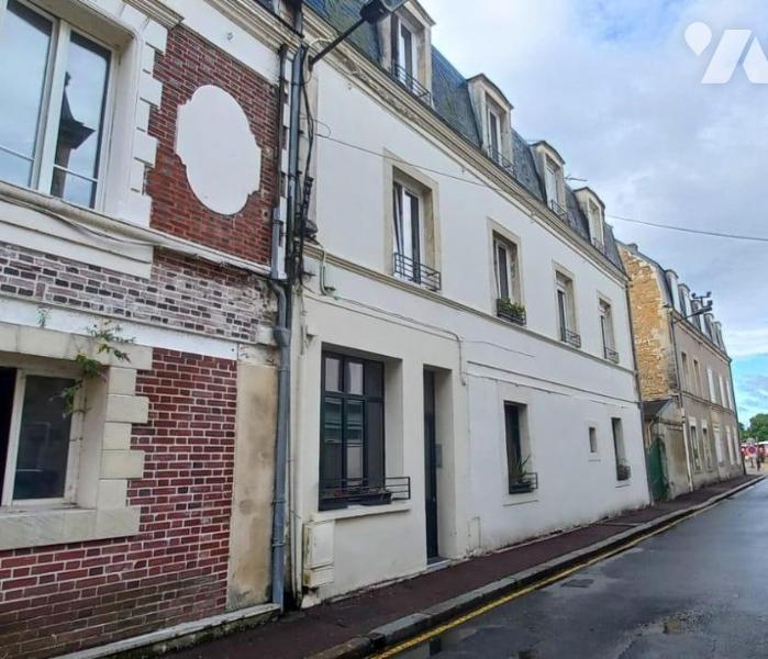 Immeuble 2 pièces 136 m² · à Saint-Pierre-en-Auge · 136 m² · 210 000 €
