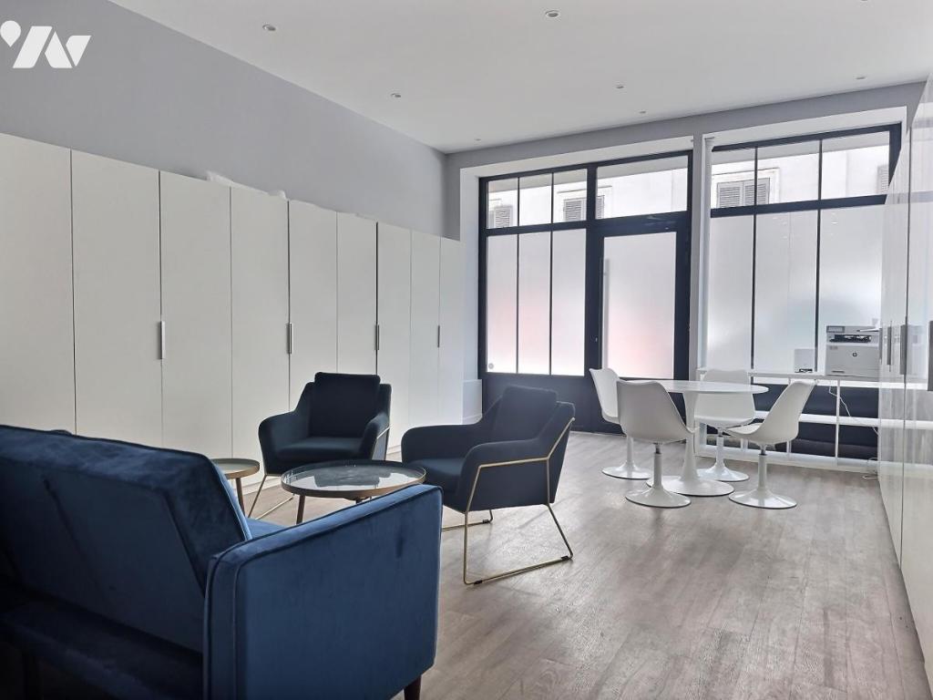 Local d'activités — Paris 9e Arrondissement