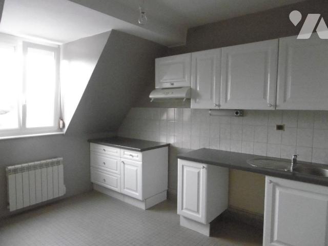 Appartement 3 pièces 83 m² · à Sourdeval · 82,6 m² · 64 200 €