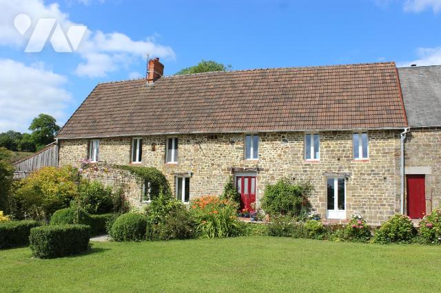 Maison 7 pièces 199 m² · à Souleuvre en Bocage · 199 m² · 337 600 €