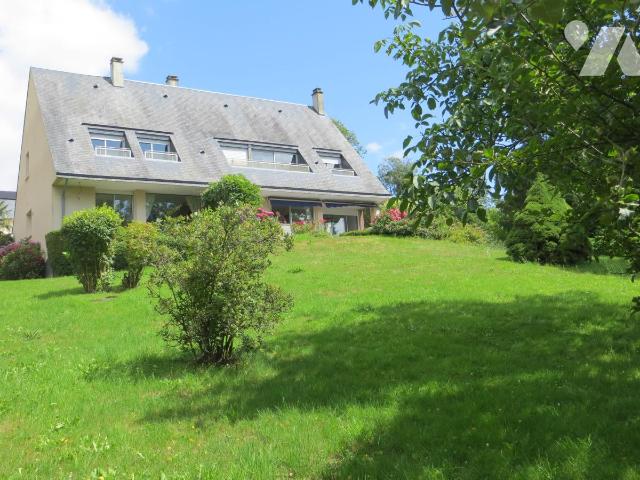 Maison 7 pièces 176 m² · à Vire Normandie · 176 m² · 260 000 €