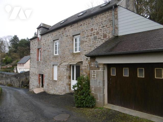 Immeuble 2 pièces 102 m² · à Vire Normandie · 102 m² · 180 000 €