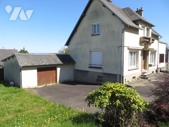 Maison 5 pièces 101 m² · à Vire Normandie · 101 m² · 100 000 €