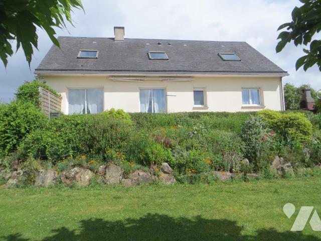 Maison 4 pièces 111 m² · à Tessy-Bocage · 111 m² · 180 000 €