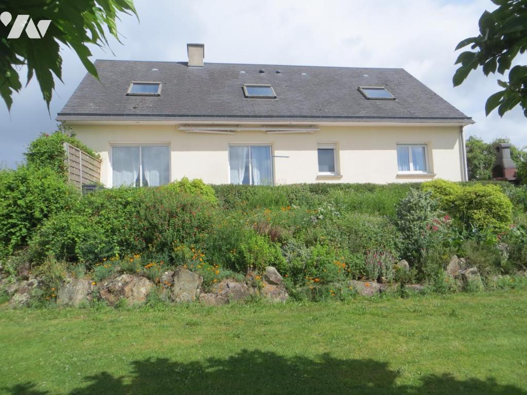 Maison 4 pièces 111 m² · à Tessy-Bocage · 111 m² · 160 000 €