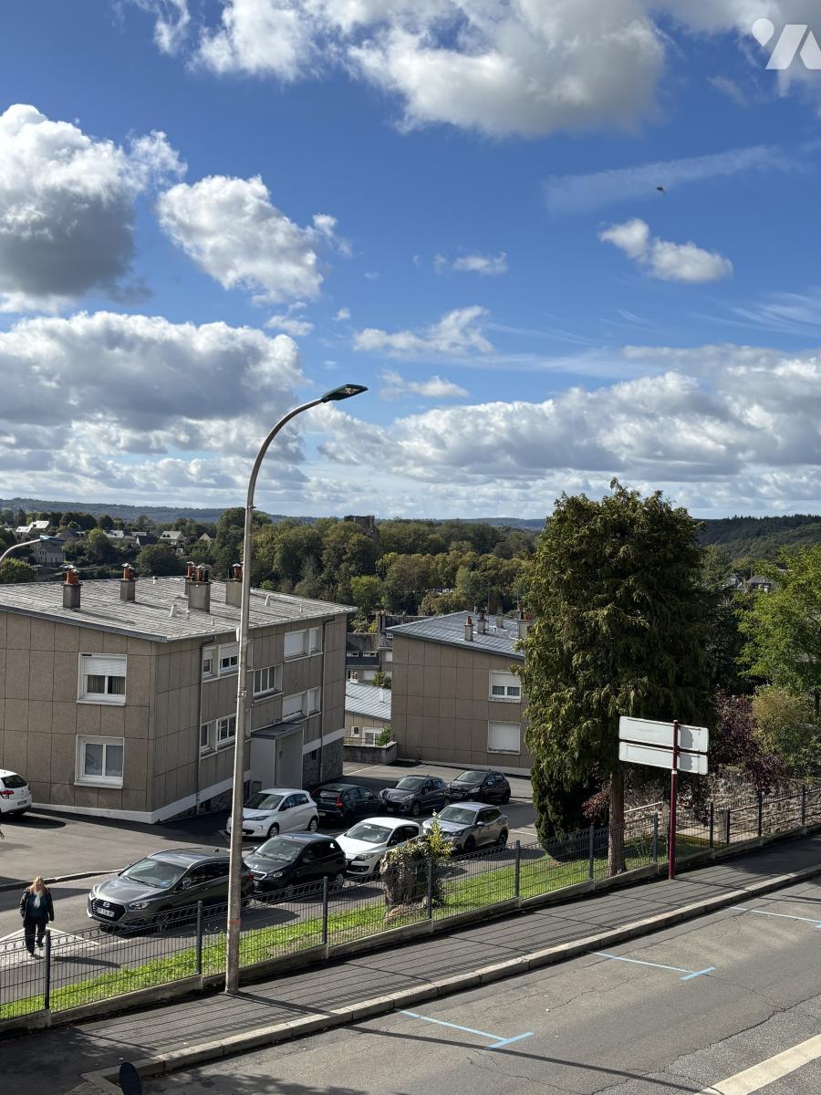 Appartement 4 pièces 96 m² · à Vire Normandie · 95,8 m² · 132 000 €