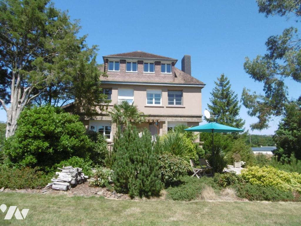 Maison 7 pièces 147 m² · à Souleuvre en Bocage · 147 m² · 265 000 €