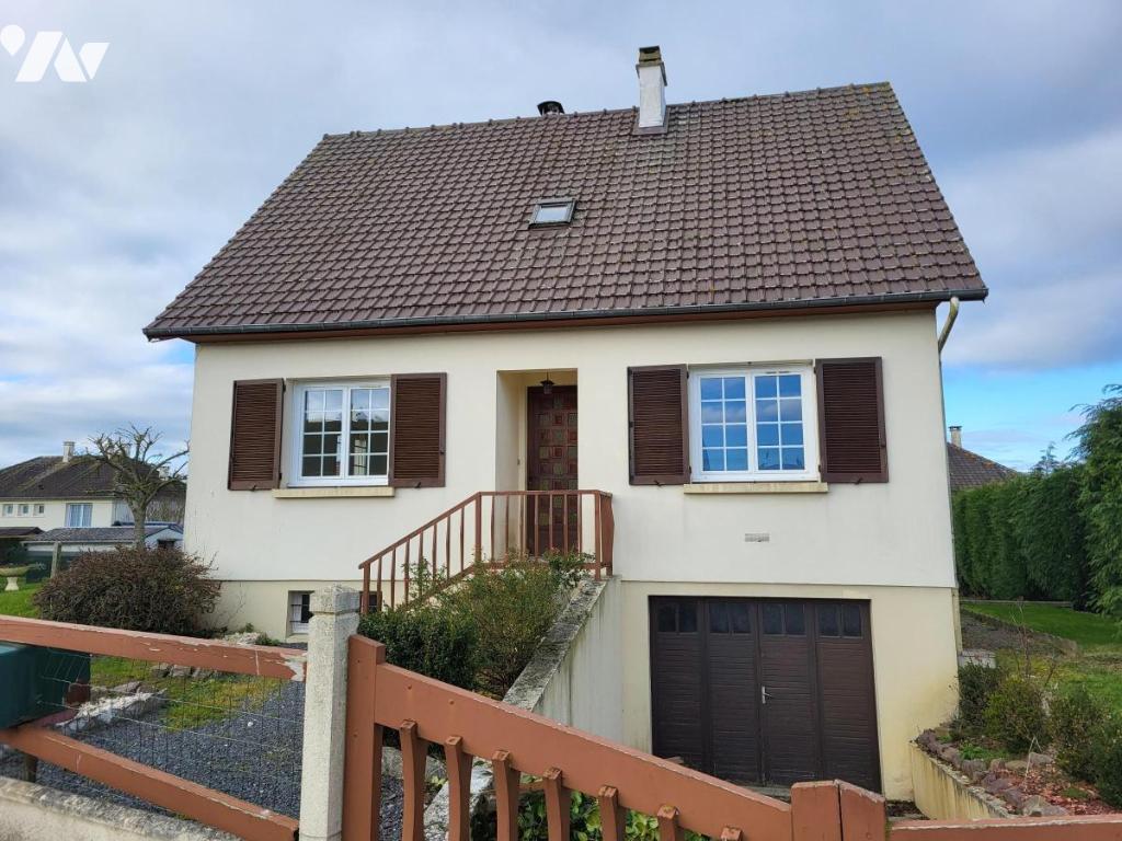 Maison 4 pièces 94 m² · à Villers-Bocage · 93,8 m² · 890 €