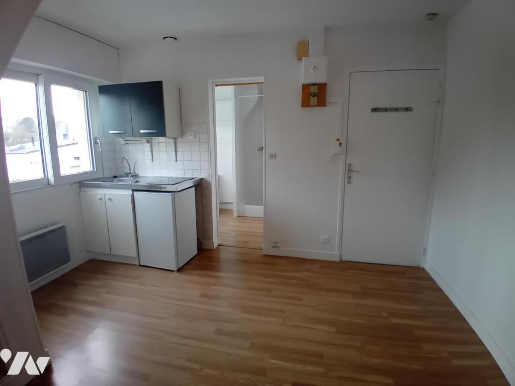 Appartement 1 pièce 15 m² · à Caen · 14,8 m² · 370 €/mois