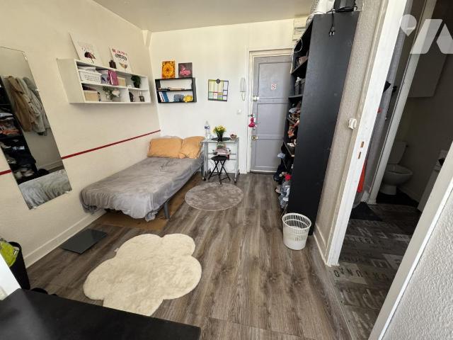 Appartement 16 m² · à Caen · 16,2 m² · 90 000 €