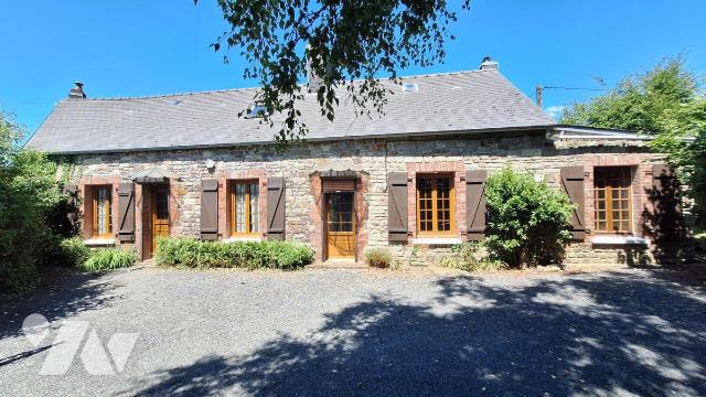 Maison 4 pièces 109 m² · à Souleuvre en Bocage · 109 m² · 140 000 €