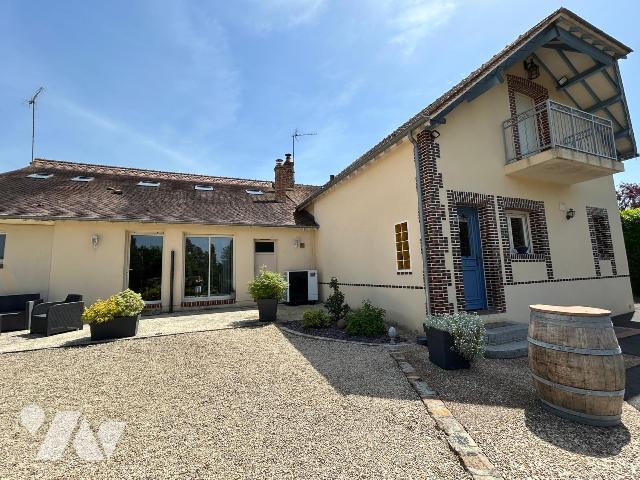 Maison 263m² — Crulai