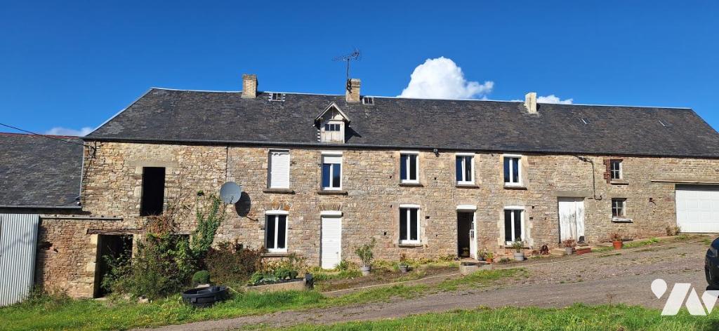 Maison 6 pièces 124 m² · à Souleuvre en Bocage · 124 m² · 250 000 €