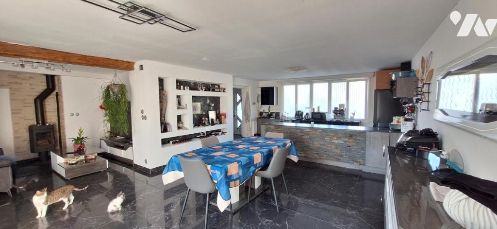 Maison 7 pièces 153 m² · à Souleuvre en Bocage · 153 m² · 149 000 €