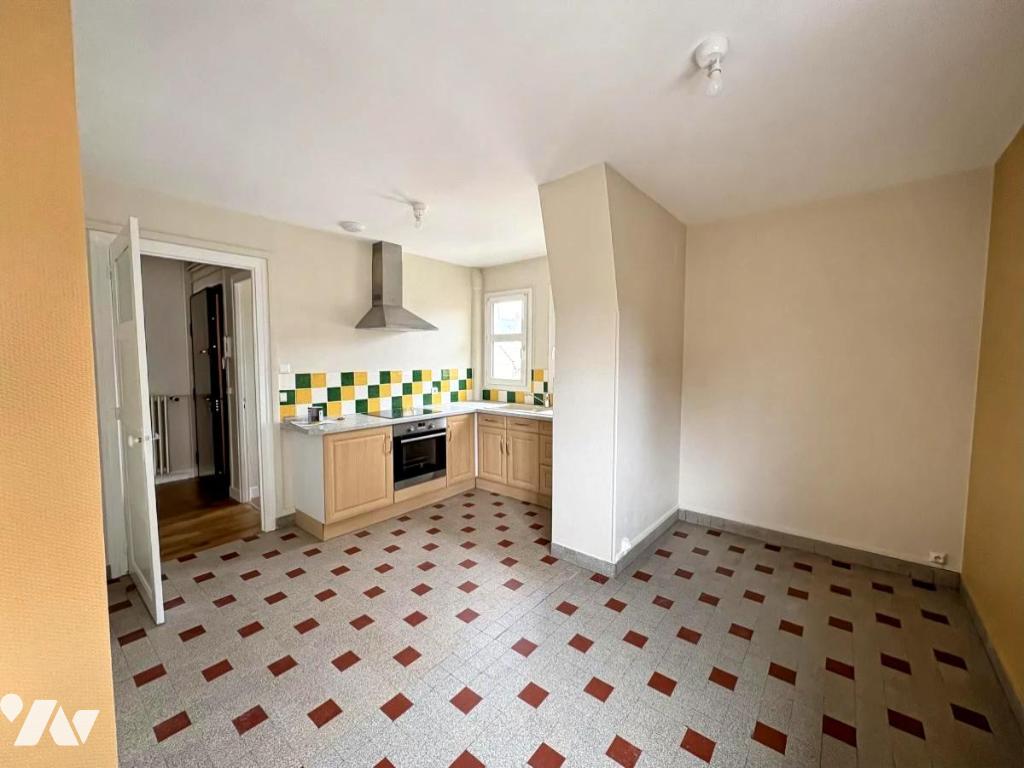 Appartement 74 m² · à Lisieux · 74 m² · 690 €/mois