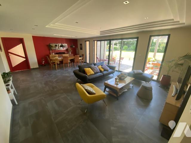 Maison 5 pièces 154 m² · à Fleury-sur-Orne · 154 m² · 650 000 €