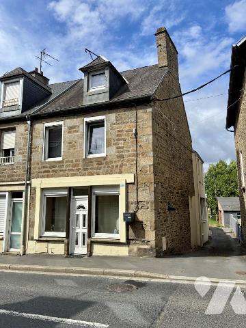 Maison 136 m² · à Vire Normandie · 136 m² · 152 000 €
