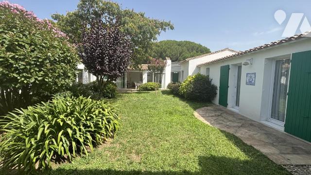 Sale - House/Villa - LE BOIS PLAGE EN RE - 192 m² - 8 rooms - 17018-1159