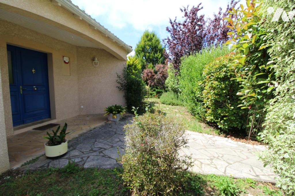 VENTE maison-ST PALAIS SUR MER (17)