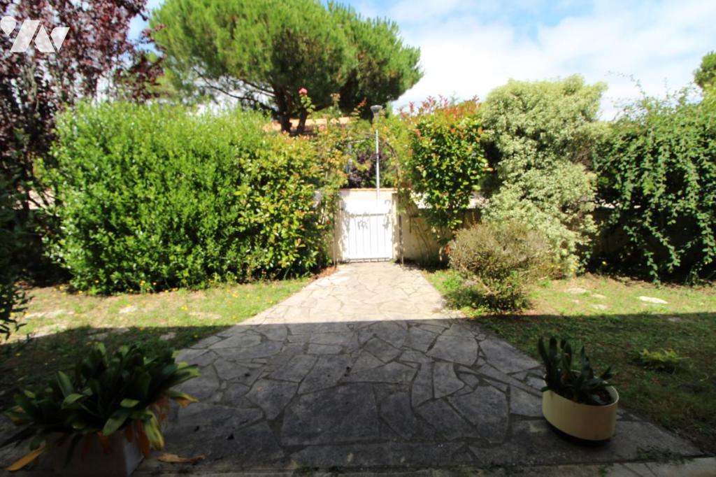 VENTE maison-ST PALAIS SUR MER (17)