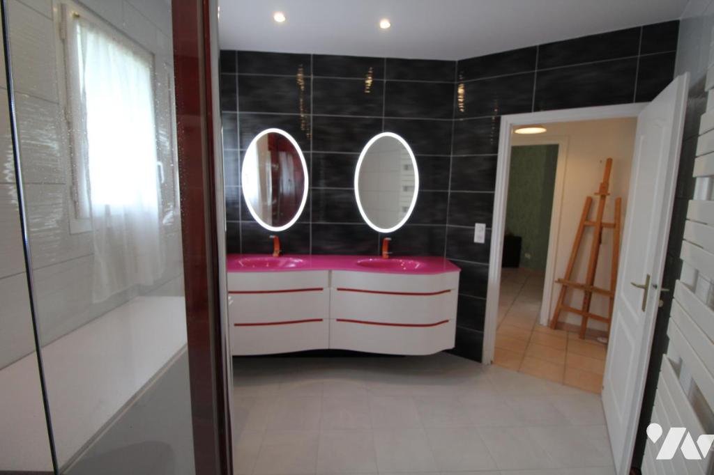 VENTE maison-ST PALAIS SUR MER (17)