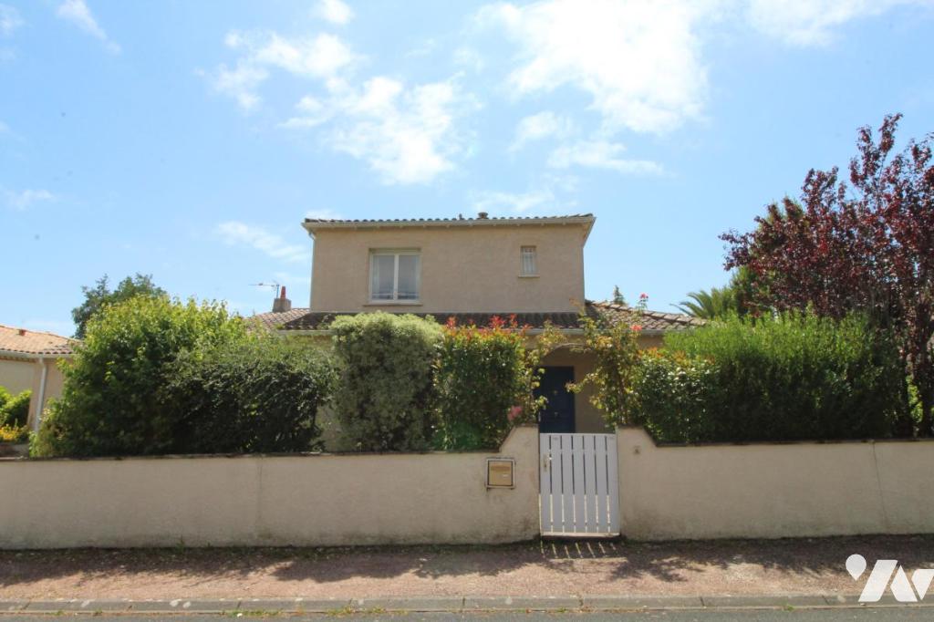 VENTE maison-ST PALAIS SUR MER (17)