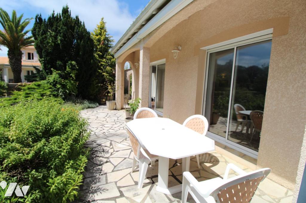 VENTE maison-ST PALAIS SUR MER (17)