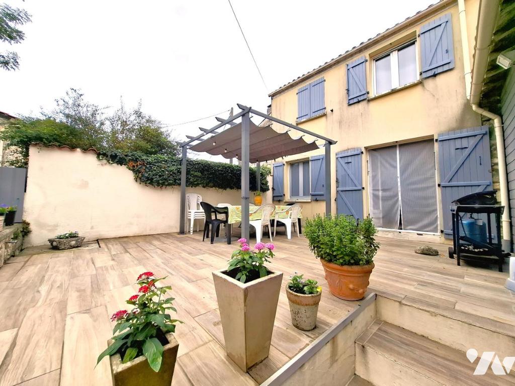 Maison 6 pièces 104 m² · à Port-d'Envaux · 104 m² · 180 000 €