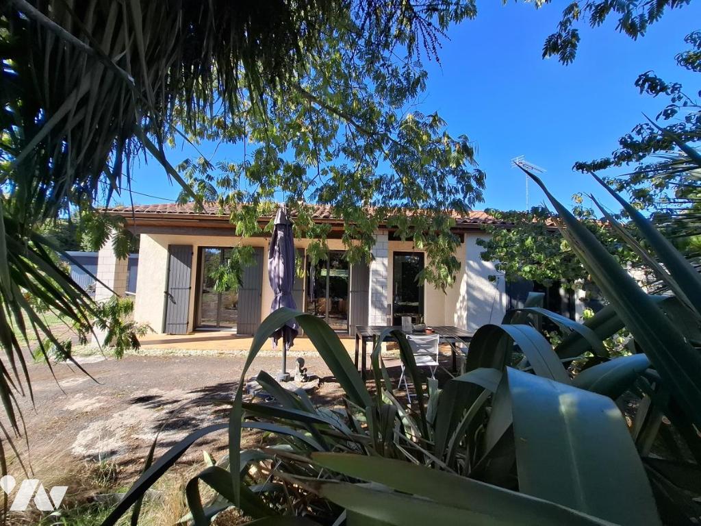 Maison 6 pièces 101 m² · à Rétaud · 101 m² · 180 000 €