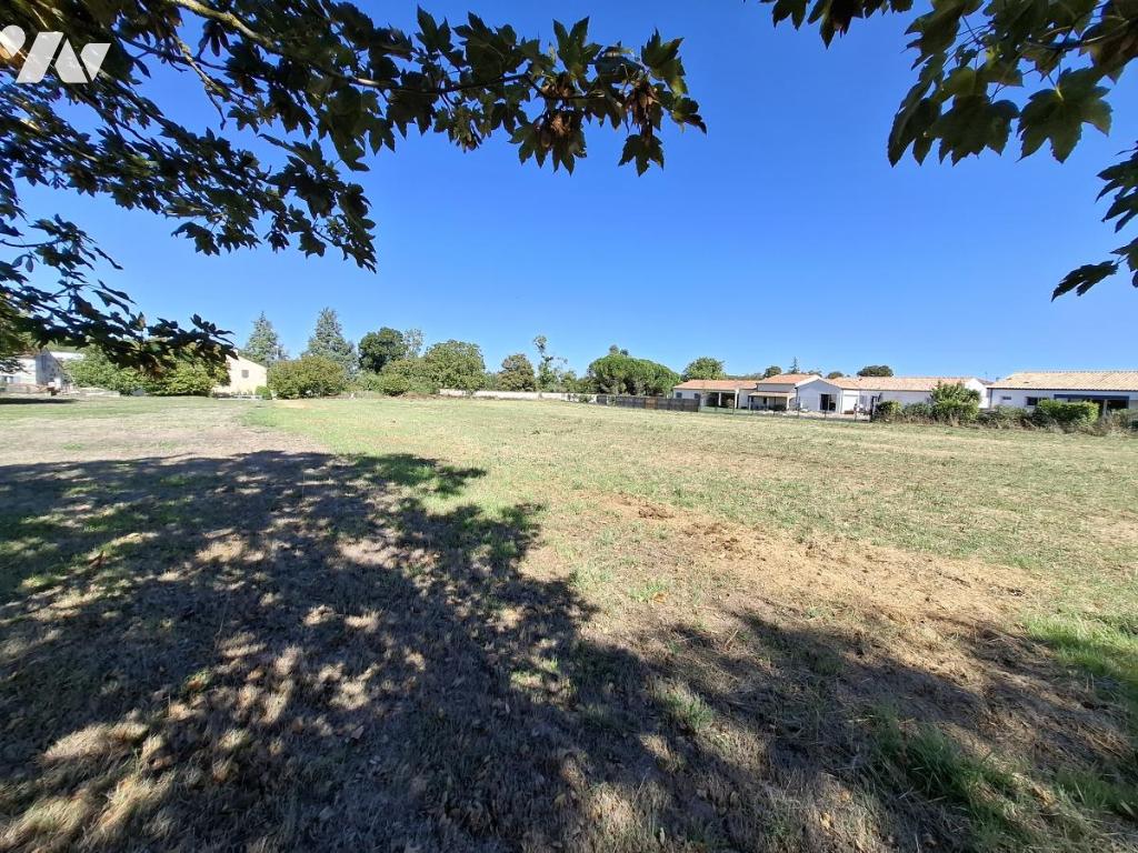 Terrain 2925 m² · aux Gonds · 2 925 m² · 140 000 €