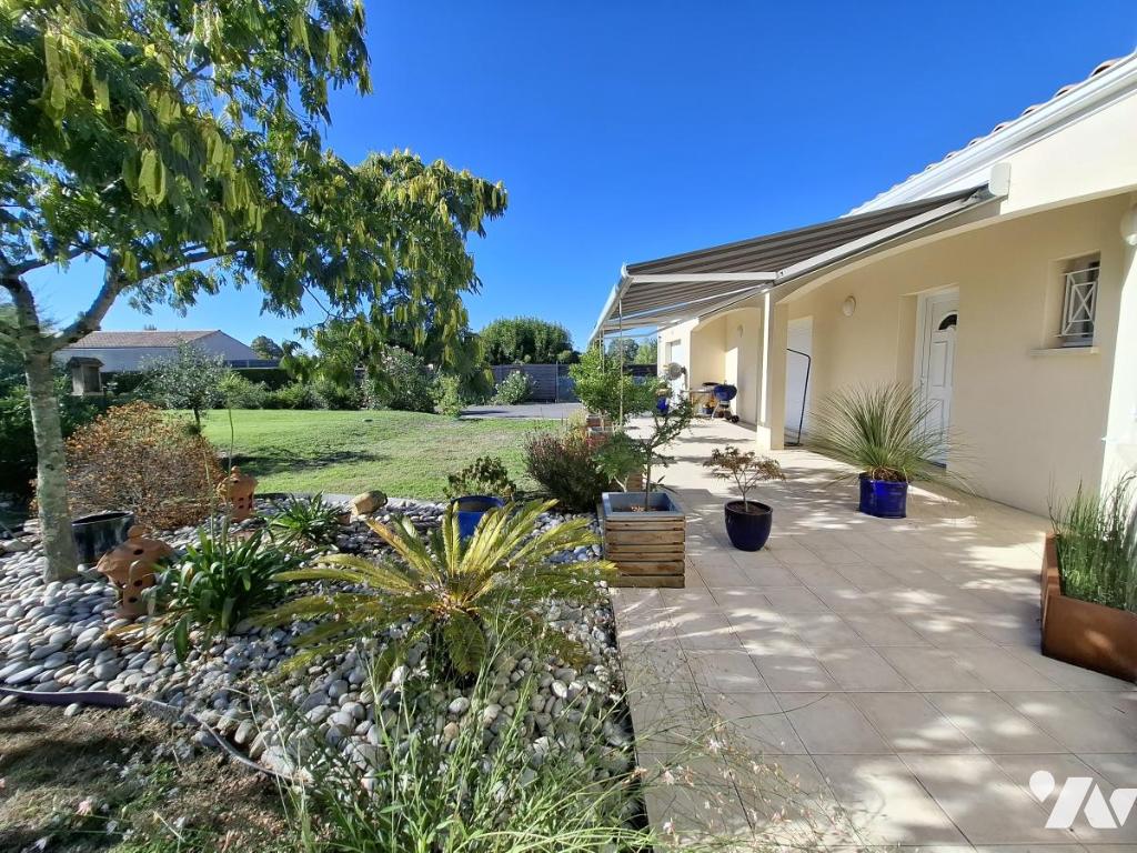 Maison 5 pièces 134 m² · à Saintes · 134 m² · 320 000 €