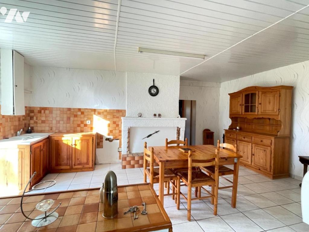 Maison 4 pièces 105 m² · à Longèves · 105 m² · 239 000 €