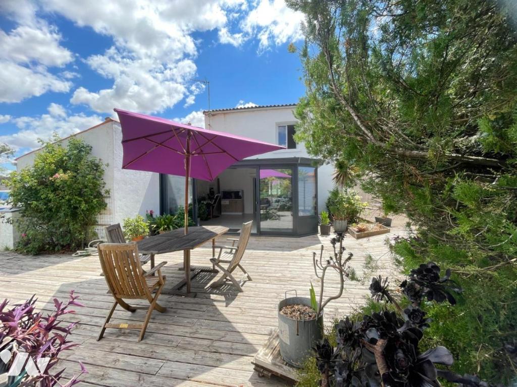 Maison 6 pièces 144 m² · à Sainte-Soulle · 144 m² · 350 000 €