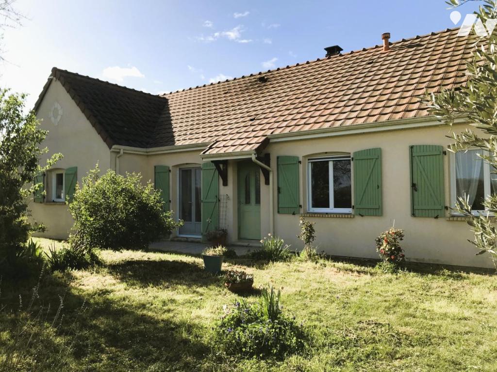 Maison 145m² — Farges-en-Septaine