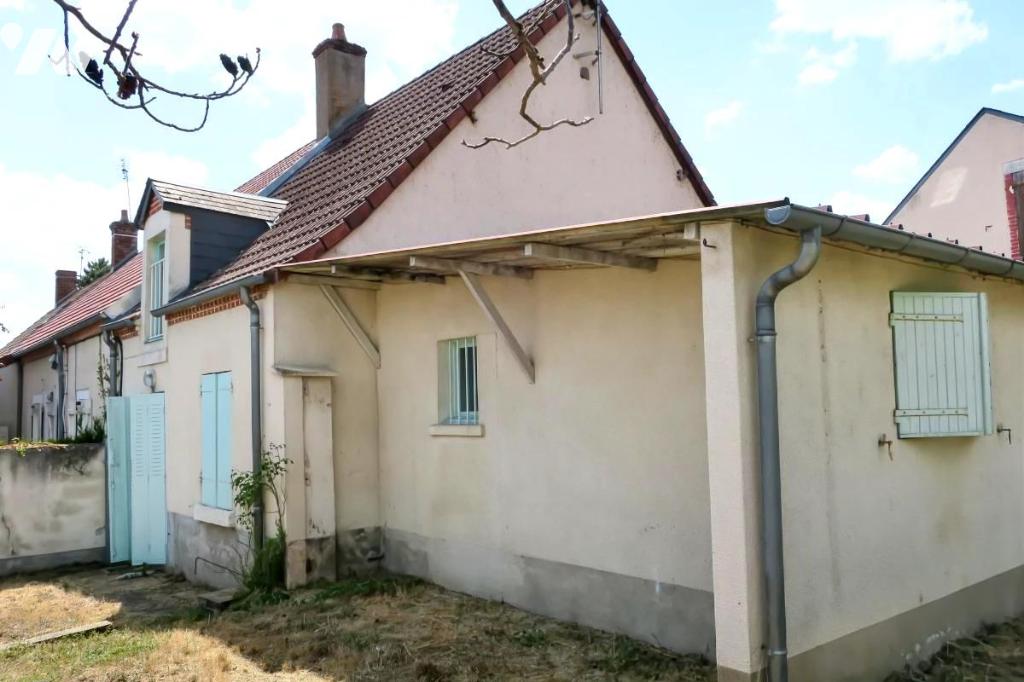 Maison 4 pièces 78 m² · à Berry-Bouy · 78,3 m² · 65 000 €