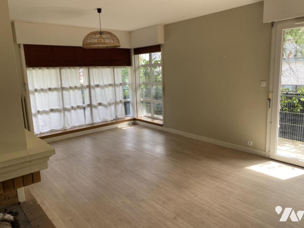 Maison 1 pièce 163 m² · à Dijon · 163 m² · 1 770 €/mois