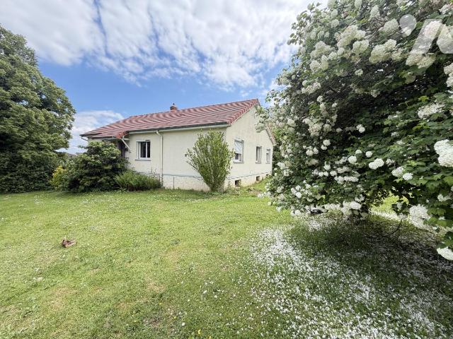 Maison 6 pièces 120 m² · à Lamarche-sur-Saône · 120 m² · 270 000 €